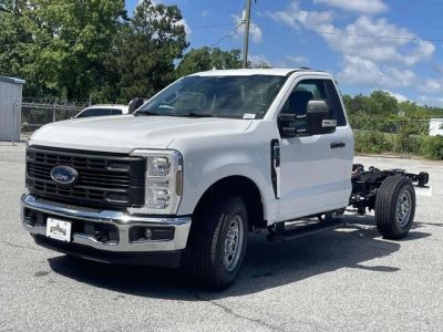2025 Ford F-250SD - Photo 3