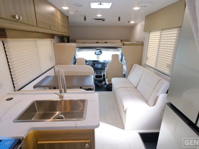 2026 Coachmen Freelander - Photo 6