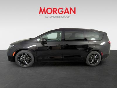 2026 Chrysler Pacifica - Photo 8