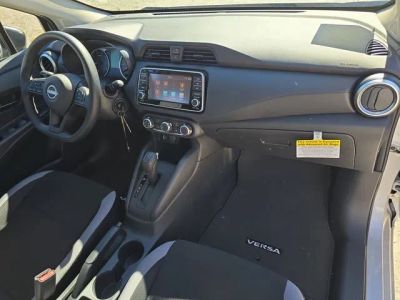 2025 Nissan Versa — photo 10 view