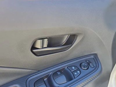 2025 Nissan Versa — photo 16 view