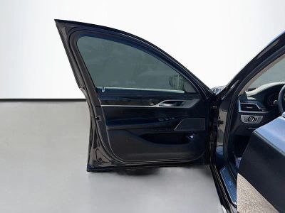 2020 BMW 7 Series — photo 22 view