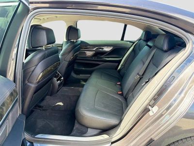 2020 BMW 7 Series — photo 21 view