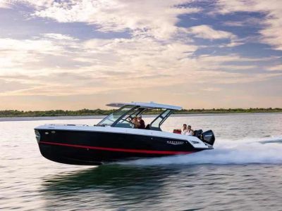 2027 Monterey ELITE 30 OB BOWRIDER — front three-quarter view