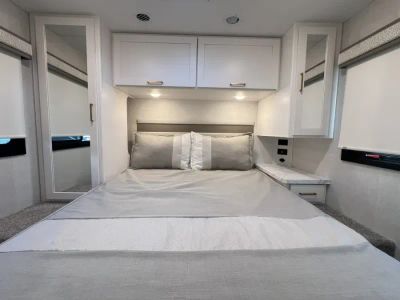 2027 Thor Motor Coach CHATEAU — photo 17 view