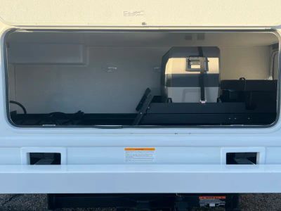 2027 Thor Motor Coach CHATEAU — photo 33 view