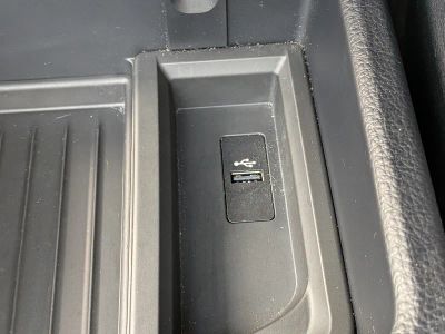 2018 BMW 3 Series — photo 33 view