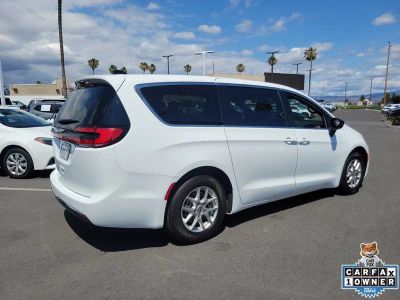 2024 Chrysler Pacifica — interior view