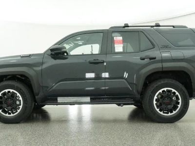 2026 Toyota 4Runner i-FORCE MAX - Photo 7
