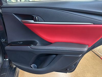 2026 Toyota Camry - Photo 18