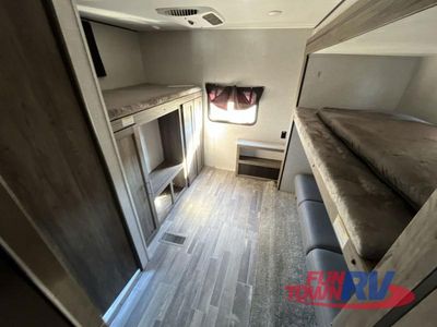 2023 CrossRoads RV Zinger - Photo 40