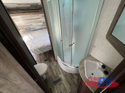 2023 CrossRoads RV Zinger - Photo 34