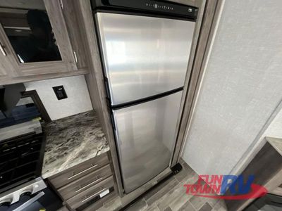 2023 CrossRoads RV Zinger - Photo 23
