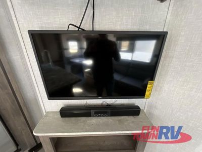 2023 CrossRoads RV Zinger - Photo 31