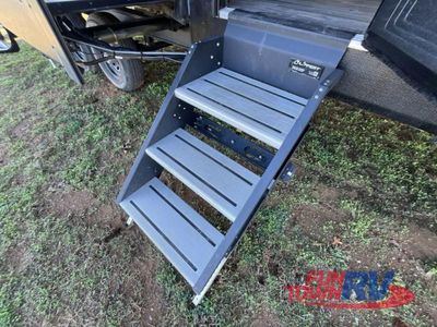 2023 CrossRoads RV Zinger - Photo 12