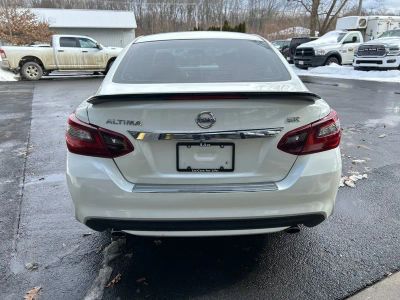 2017 Nissan Altima 2.5 SR - Photo 6