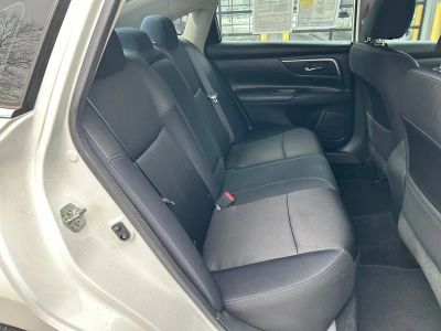 2017 Nissan Altima 2.5 SR - Photo 29