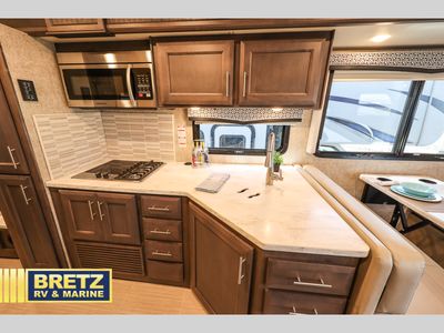 2021 Thor Motor Coach Magnitude - Photo 14