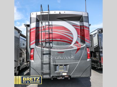2021 Thor Motor Coach Magnitude - Photo 6