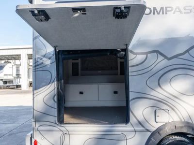 2026 Thor Motor Coach COMPASS GO - Photo 25