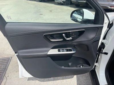 2024 Mercedes-Benz GLC — photo 14 view