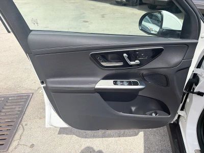 2024 Mercedes-Benz GLC — photo 17 view