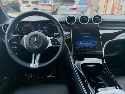 2024 Mercedes-Benz GLC — photo 18 view