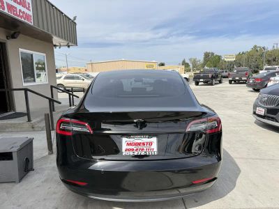 2021 Tesla Model 3 - Photo 4