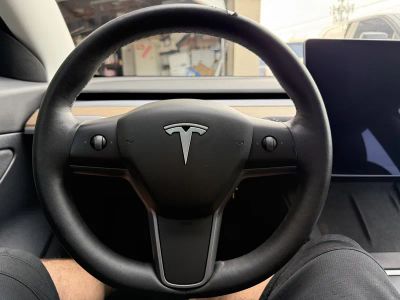 2021 Tesla Model 3 - Photo 17
