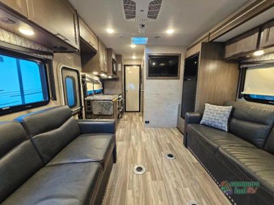 2023 Thor Motor Coach Outlaw — photo 10 view