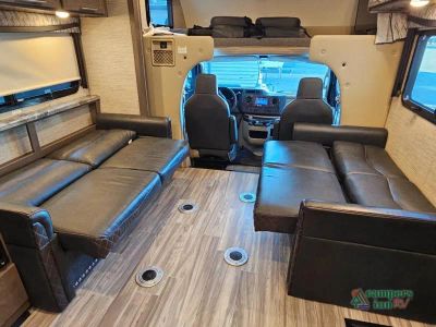 2023 Thor Motor Coach Outlaw — photo 49 view