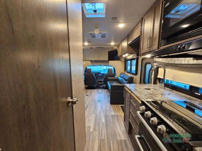 2023 Thor Motor Coach Outlaw — photo 11 view