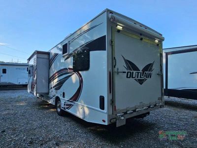 2023 Thor Motor Coach Outlaw — detail view