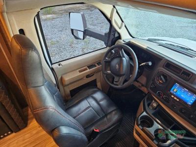 2023 Thor Motor Coach Outlaw — photo 15 view