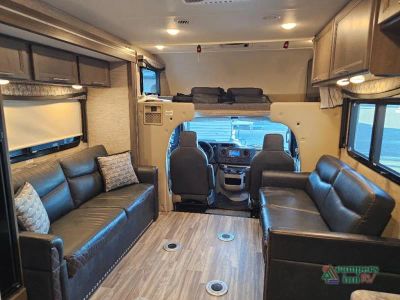 2023 Thor Motor Coach Outlaw — photo 42 view
