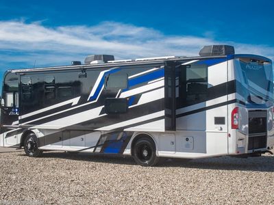 2026 Thor Motor Coach Palazzo GT - Photo 2