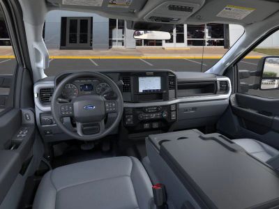2026 Ford Chassis Cab - Photo 9