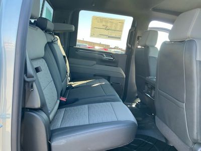 2026 Chevrolet Silverado 2500HD — photo 18 view