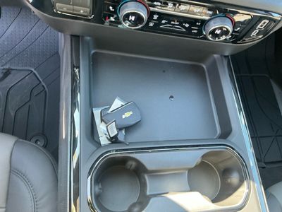2026 Chevrolet Silverado 2500HD — photo 12 view