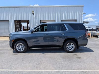 2021 Chevrolet Tahoe - Photo 2