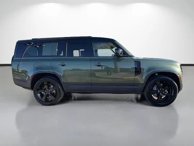 2026 Land Rover Defender 130 — detail view