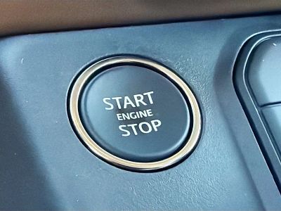 2026 Land Rover Defender 130 — photo 34 view