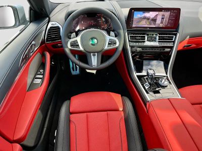 2026 BMW 8 Series — photo 17 view