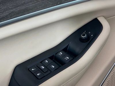 2024 Jeep Grand Cherokee — photo 17 view