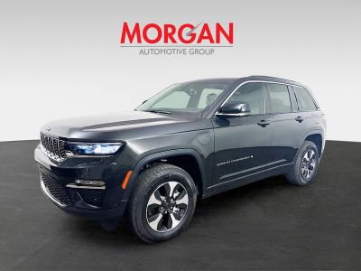 2024 Jeep Grand Cherokee — rear three-quarter view
