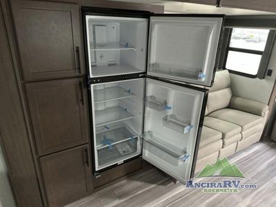 2026 Keystone RV COUGAR - Photo 12
