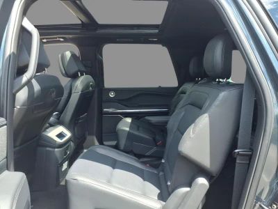 2026 Lincoln Navigator L — detail view