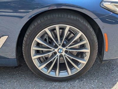 2021 BMW 5 Series - Photo 10