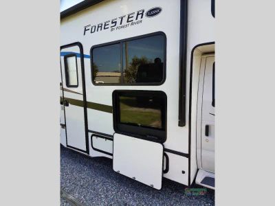 2022 Forest River RV Forester Classic — photo 7 view