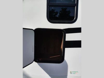 2022 Forest River RV Forester Classic — photo 18 view